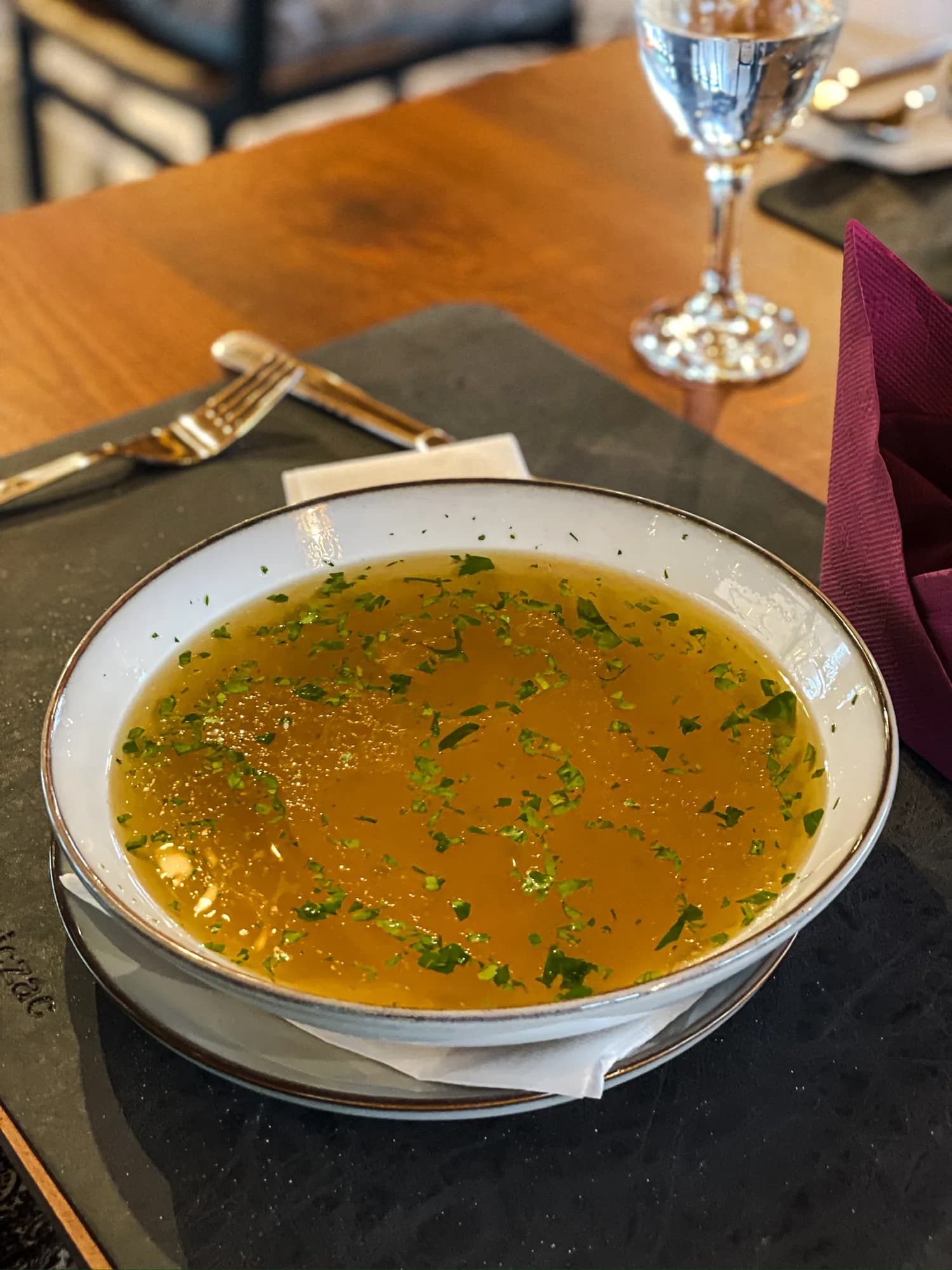 Domaća juneća juha 