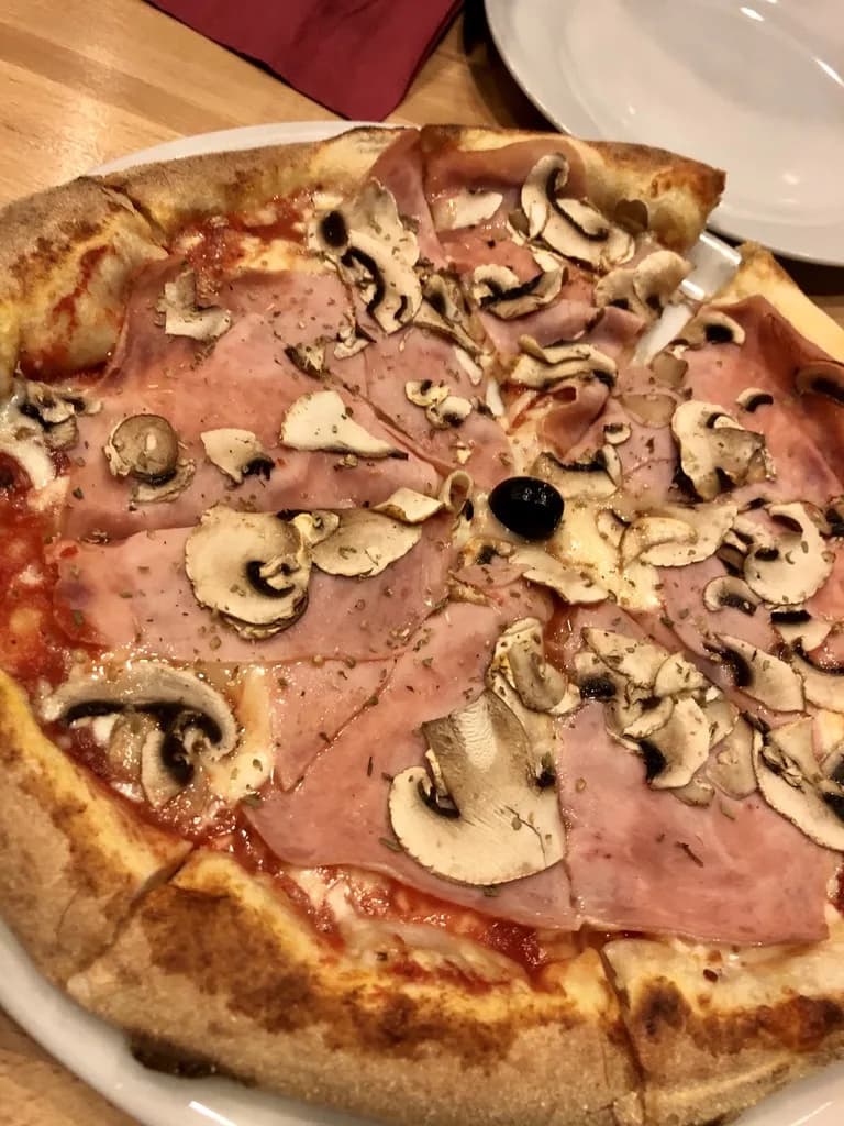 Tužna capricciosa 😔